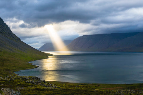 feature-row__image